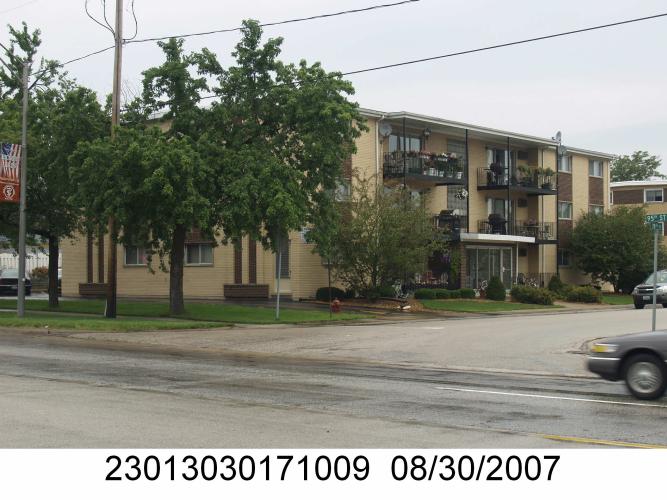 Property Image of 7930 West 95th Street 2E