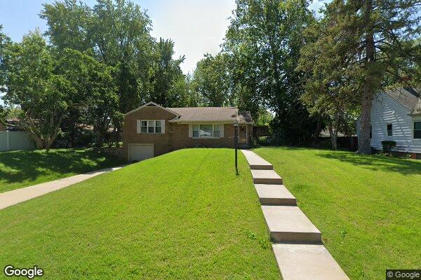 Property Image of 2220 20 1/2 Ave