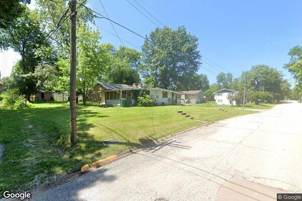 Property Image of 1125 W Calhoun St, Macomb, IL 61455