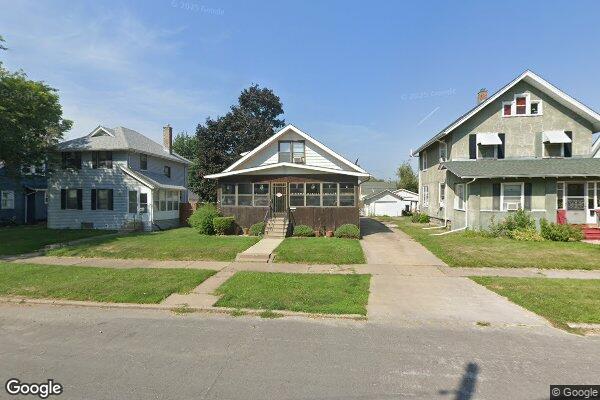 Property Image of 1624 32nd St