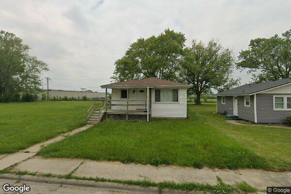 Property Image of 555 North Cottage Avenue, Kankakee, IL, 60901