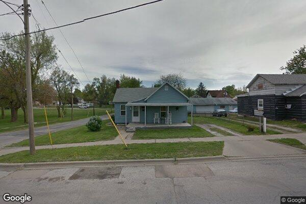 Property Image of 1032 East Washington Street