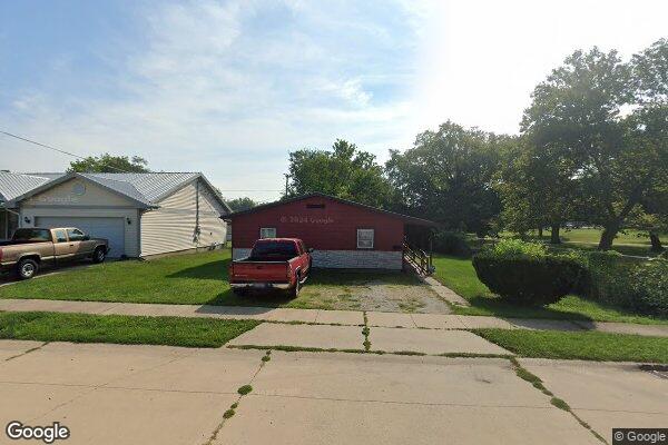 Property Image of 1102 N HARVEY ST