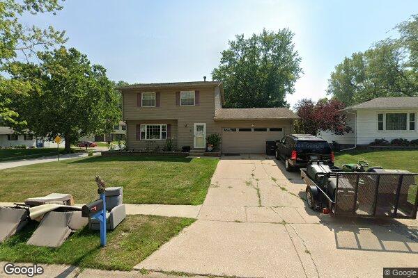 Property Image of 1002 83rd Ave W