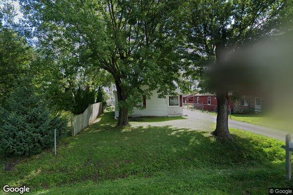 Property Image of 823 10th St W