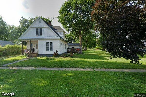 Property Image of 608 East Calhoun Street