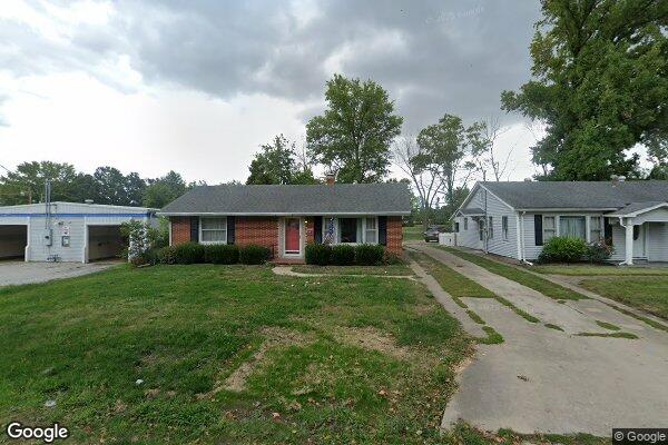 Property Image of 115 W Elm St