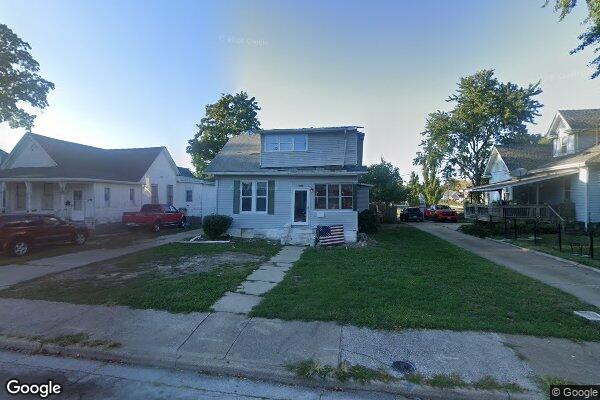 Property Image of 105 W College St